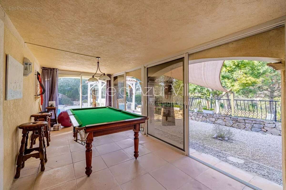 Maison à LES ADRETS-DE-L'ESTEREL