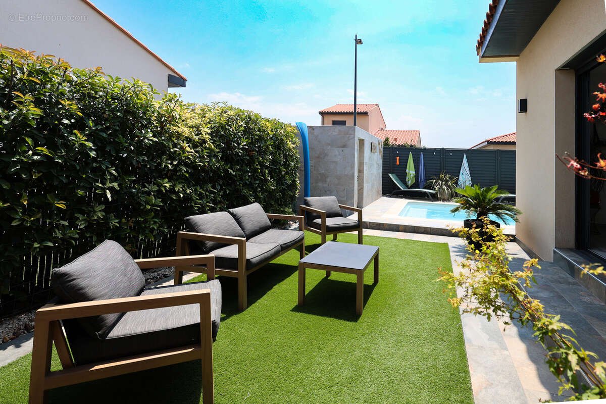 Villa t4 de qualité récente avec garage et piscine - dpe a - photo 16
