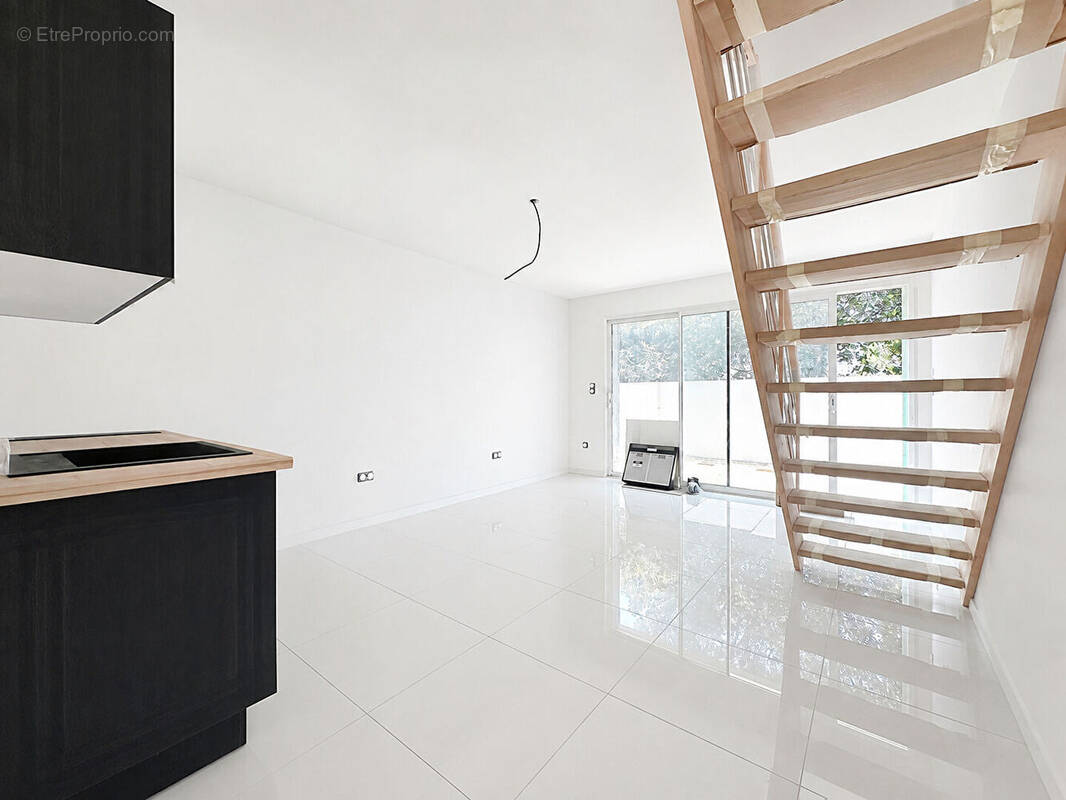 Appartement à BOURCEFRANC-LE-CHAPUS