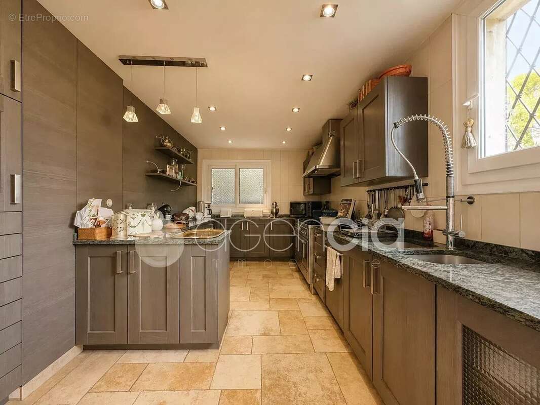 Maison à MOUGINS