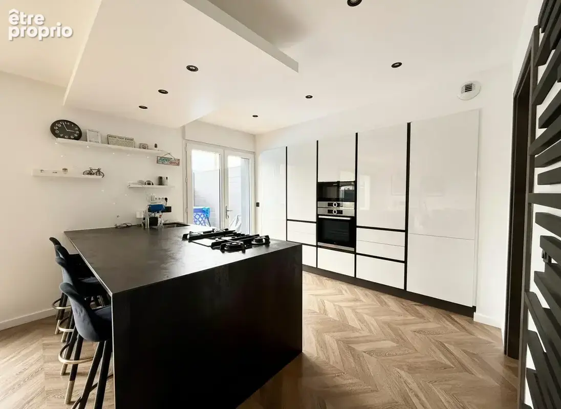 Maison 5 pièces 115 m² à vendre à Scionzier (74950) - photo 4