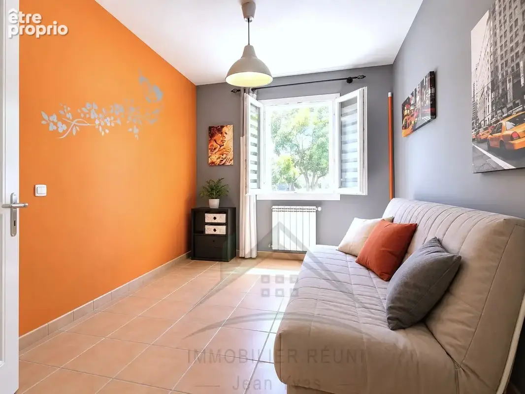 Martigues   jonquières centre-ville - photo 12