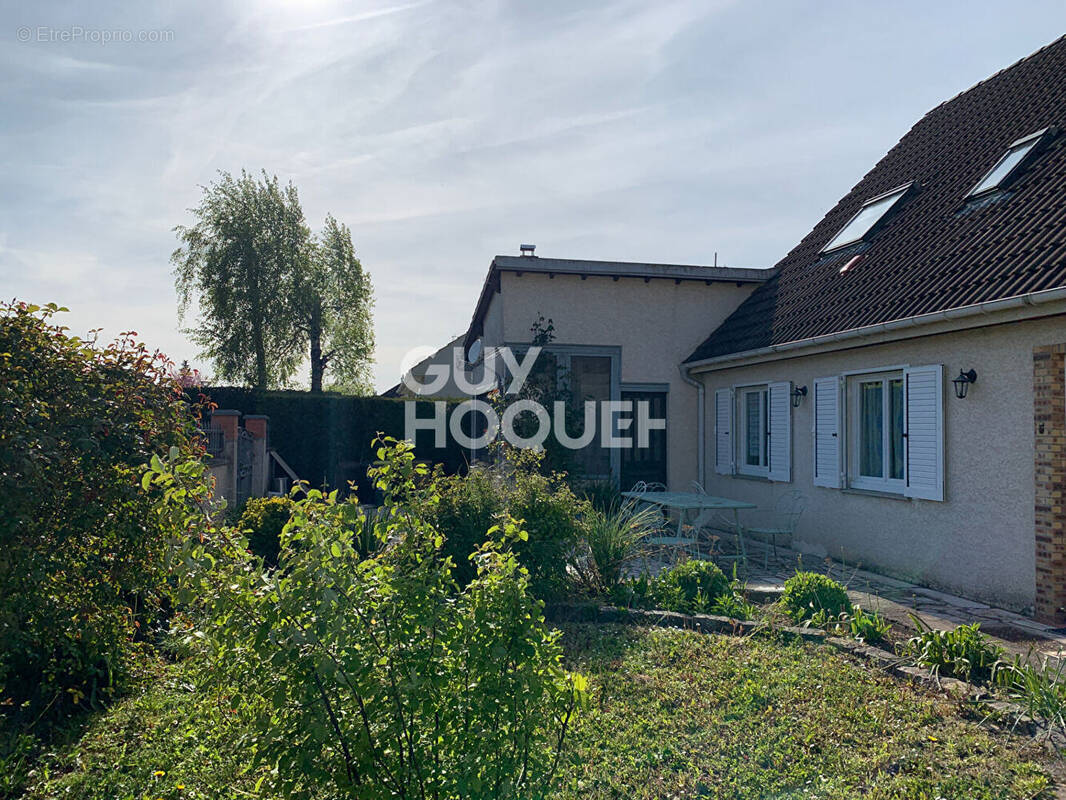 Maison à MILLY-LA-FORET