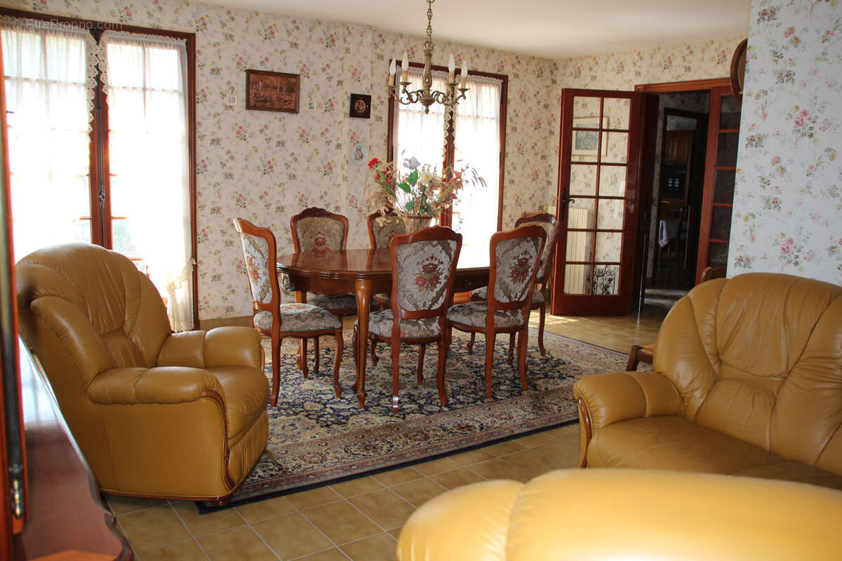 Maison à SAINT-GEORGES-DE-DIDONNE