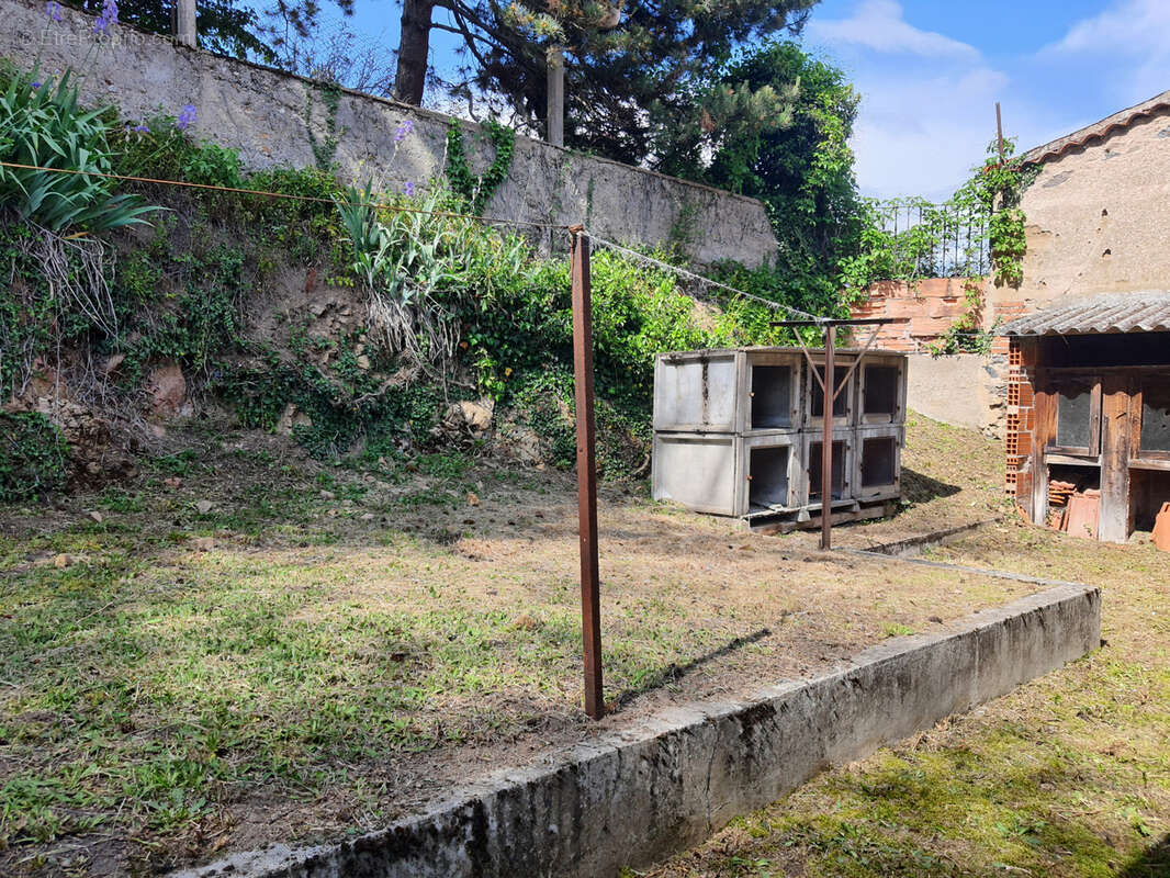 Maison à SAINT-GERMAIN-LAVAL
