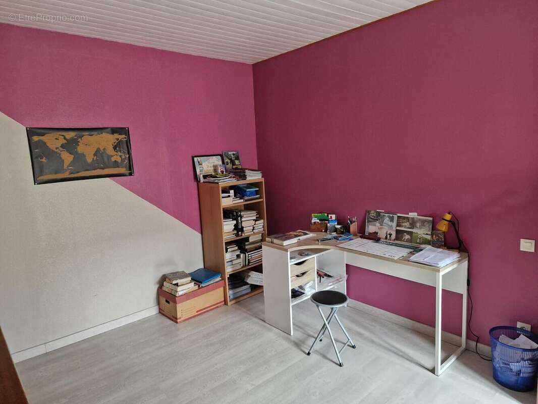 Maison 114 m² à La Taillee  - photo 6