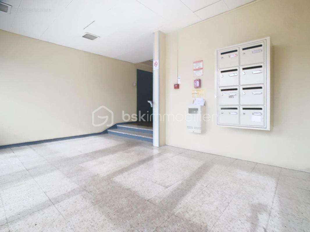 Appartement à SAINT-ETIENNE-DU-ROUVRAY