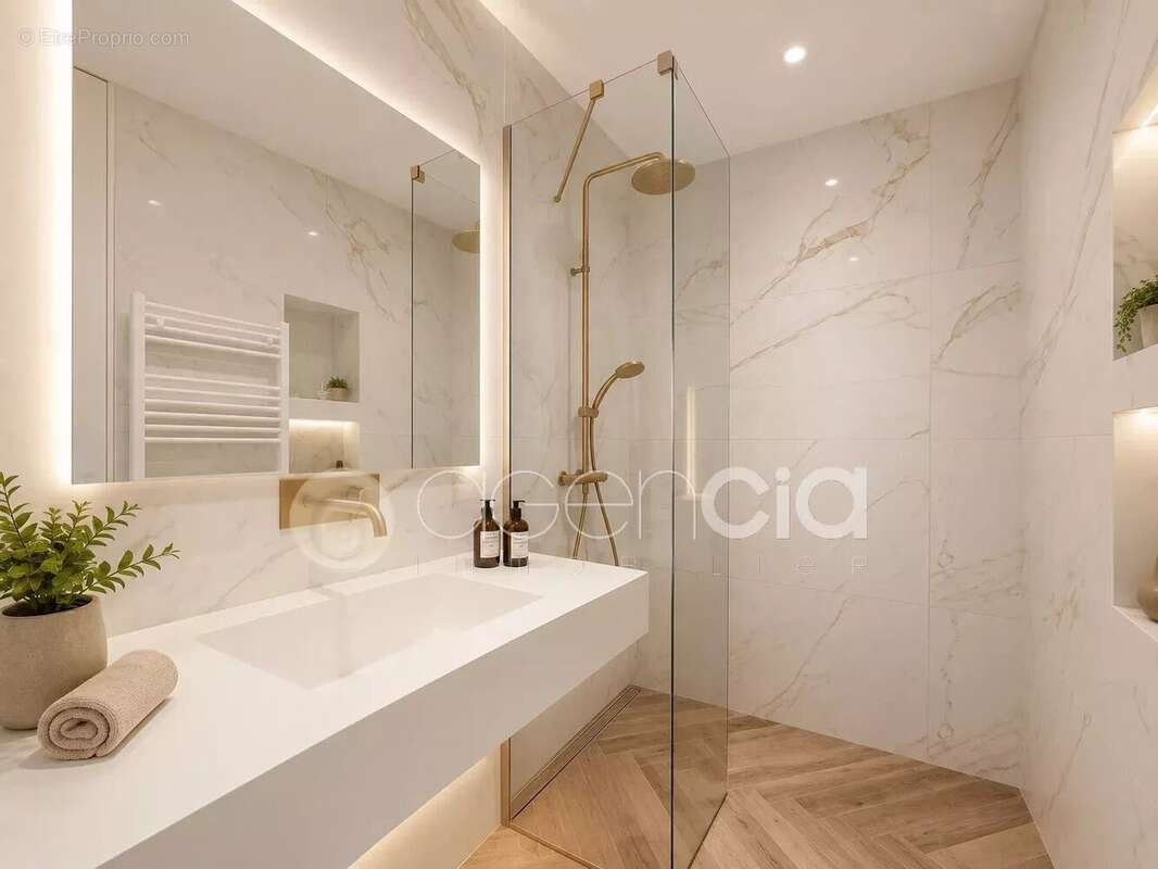 Cannes basse californie  vue mer  t3 de 70 m²  sud  cave  box garage xl en supplément - photo 7