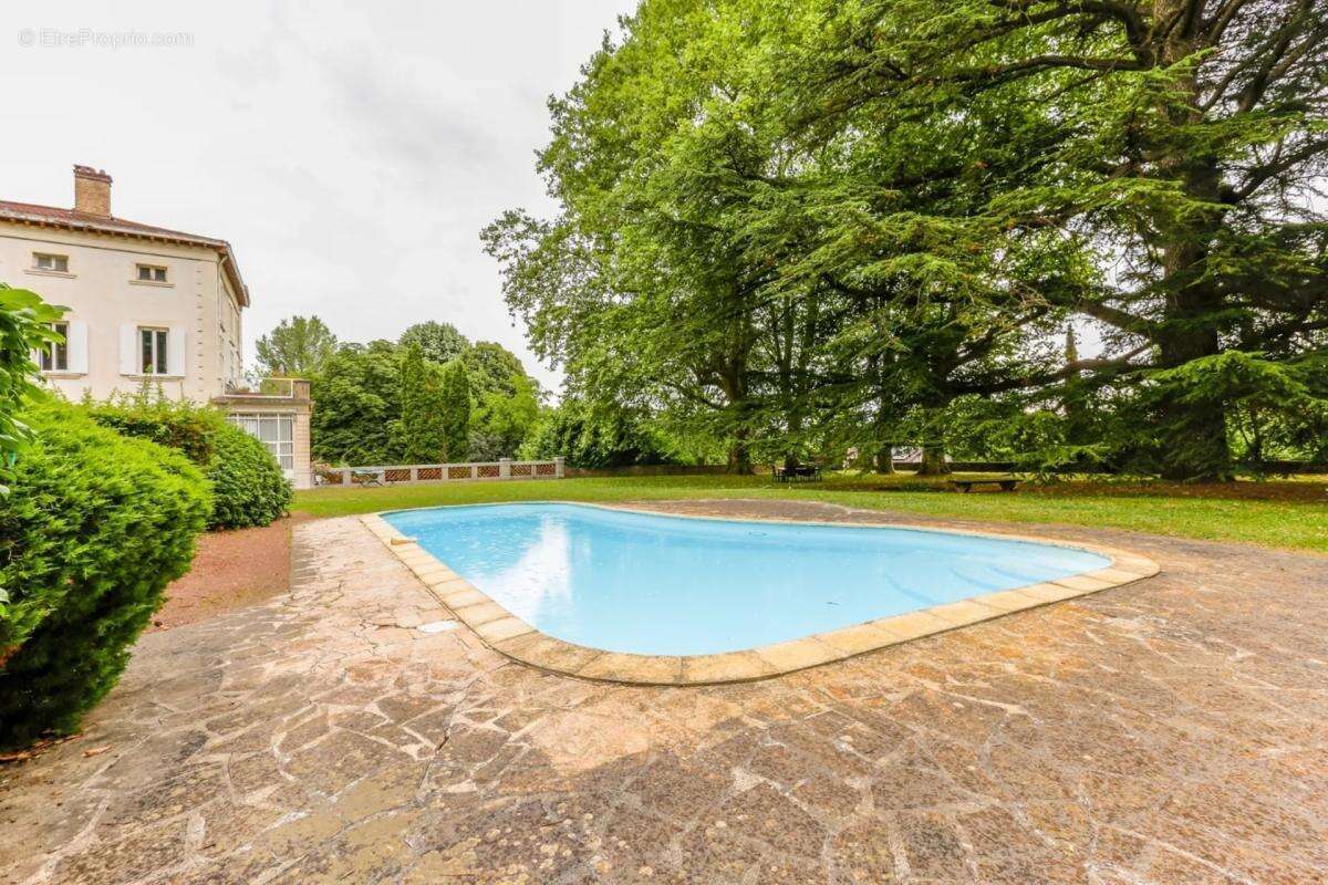 Appartement de caractère T4 de 125 m² à Collonges-au-Mont-d'Or - photo 5