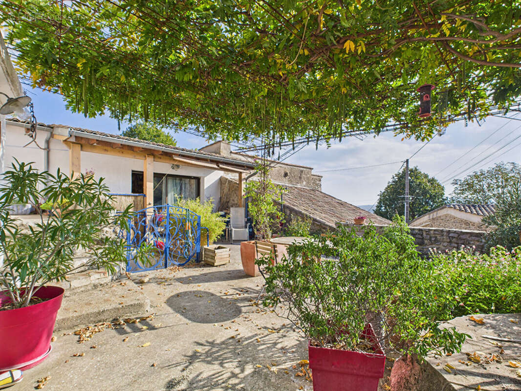 Maison à TOURNON-SUR-RHONE