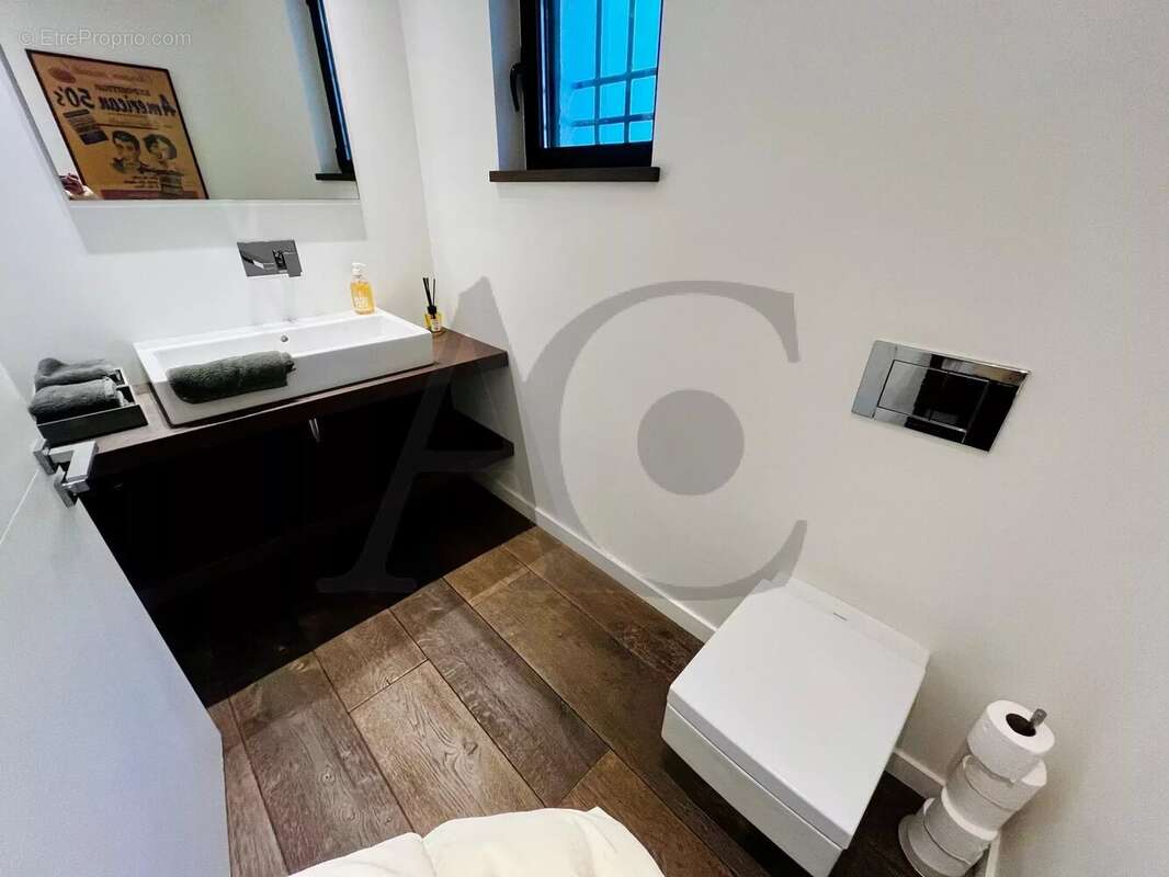 Maison à VILLENEUVE-LOUBET