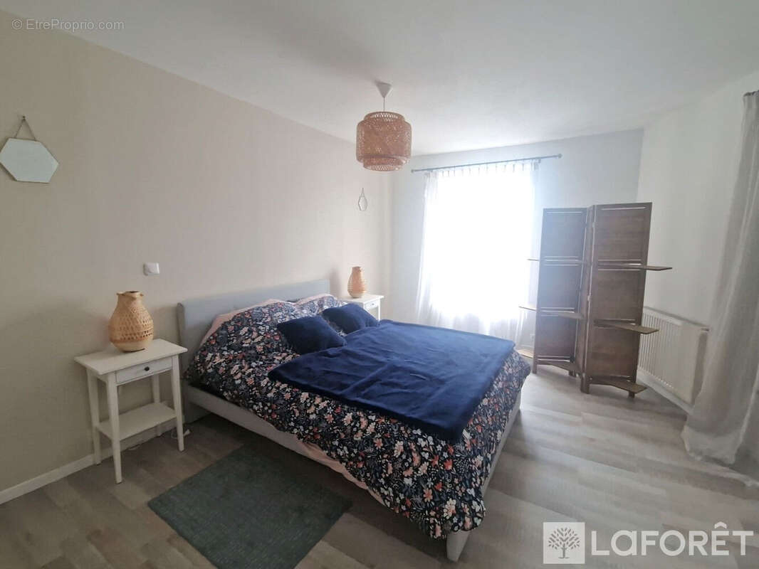 Maison à COLLEVILLE-MONTGOMERY