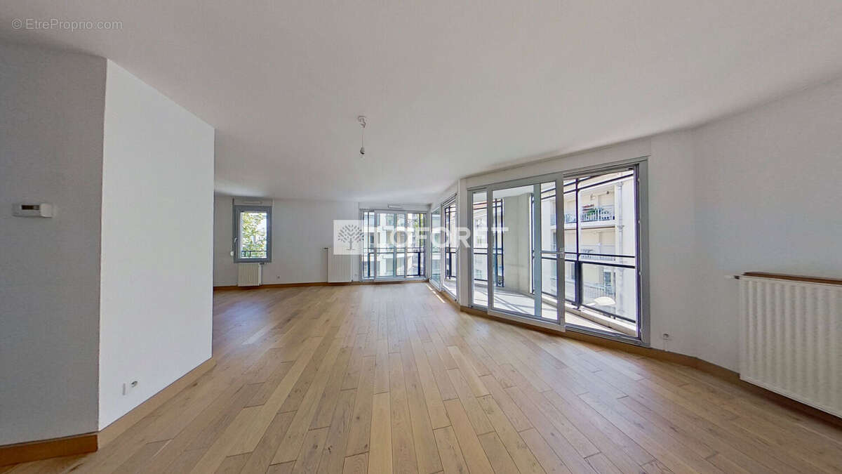 Appartement à LYON-8E