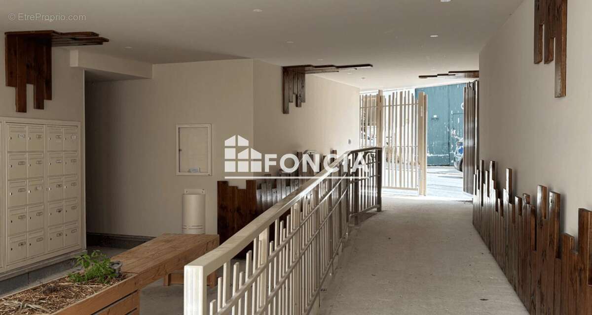 Appartement à SARTROUVILLE