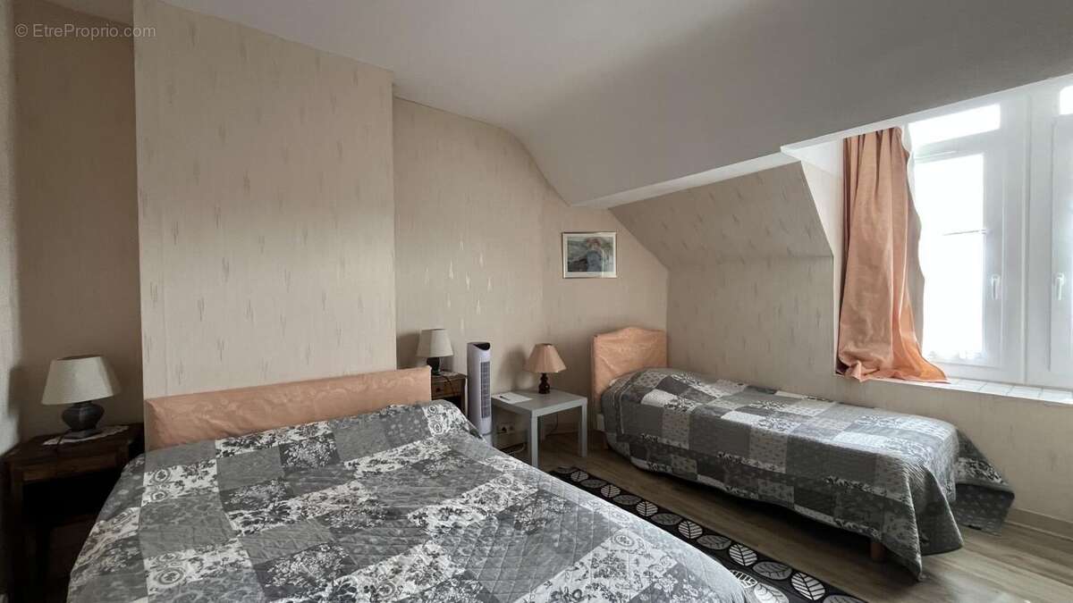 Affaire hôtelerie-restauration en centre bourg - photo 17