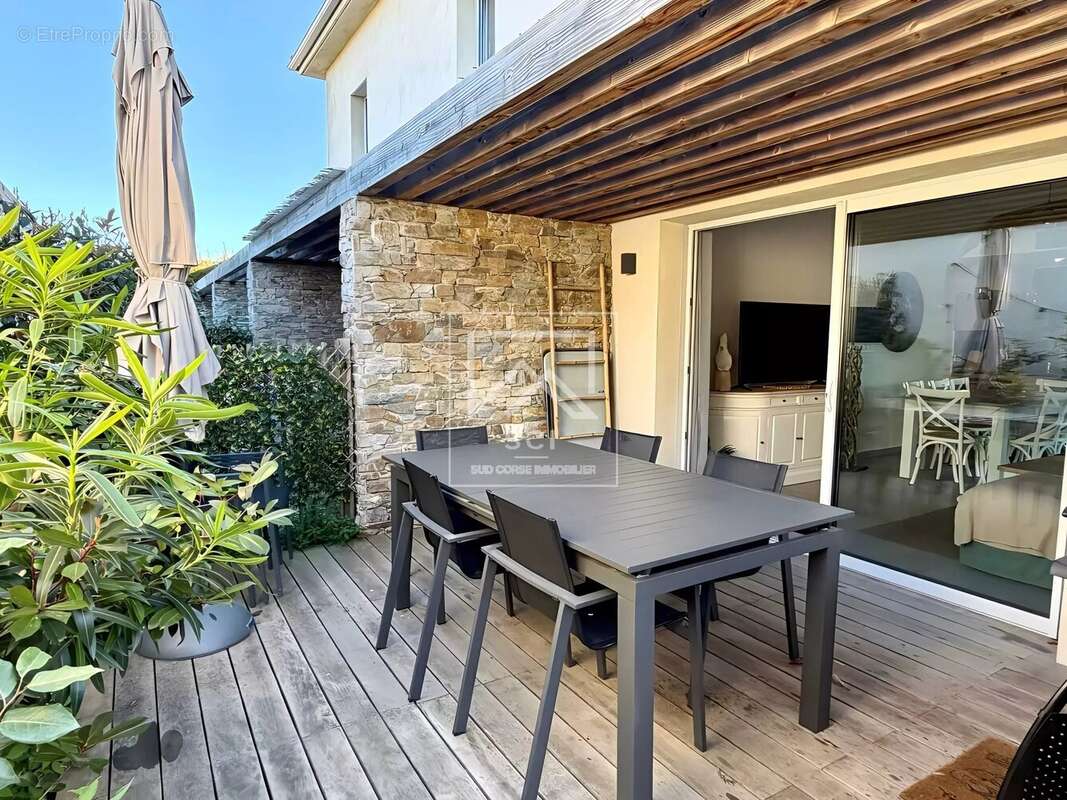 Appartement à LECCI
