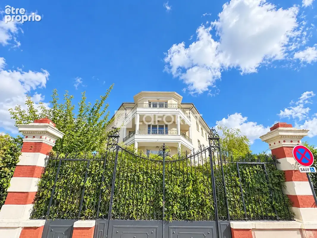 Appartement à LE PERREUX-SUR-MARNE