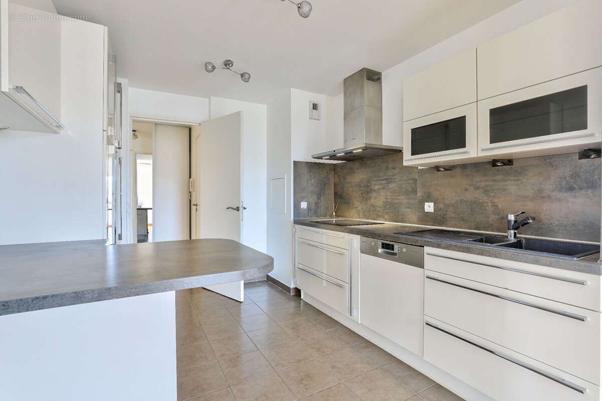 Appartement à COLOMBES