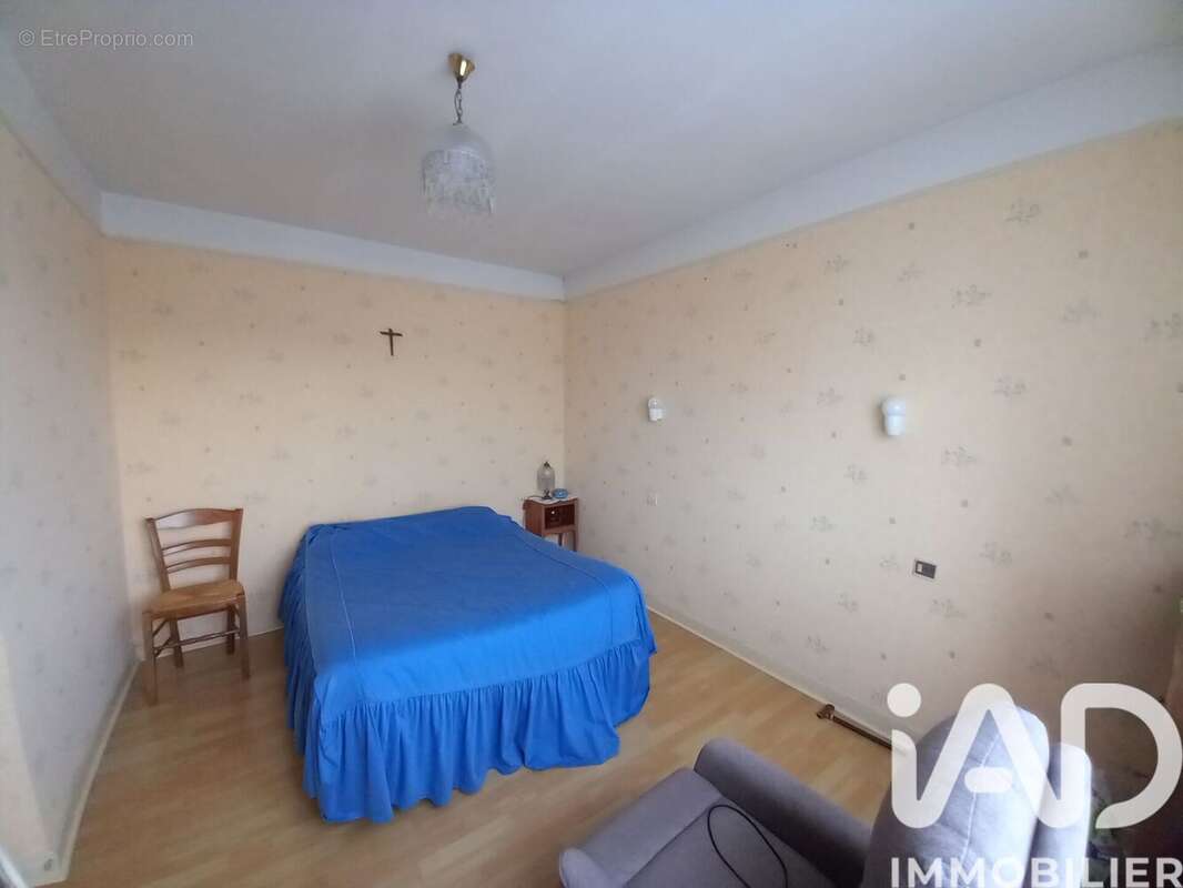 Photo 9 - Maison à COURCITE