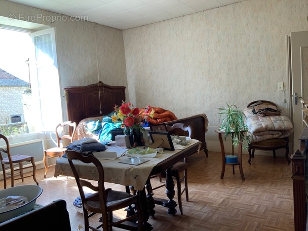 Maison à SAINT-SAUVEUR