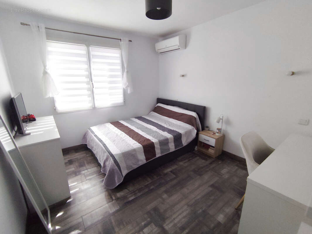 Maison à SAINT-GENIS-DES-FONTAINES