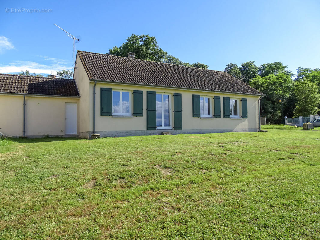 Maison à ANJOUIN
