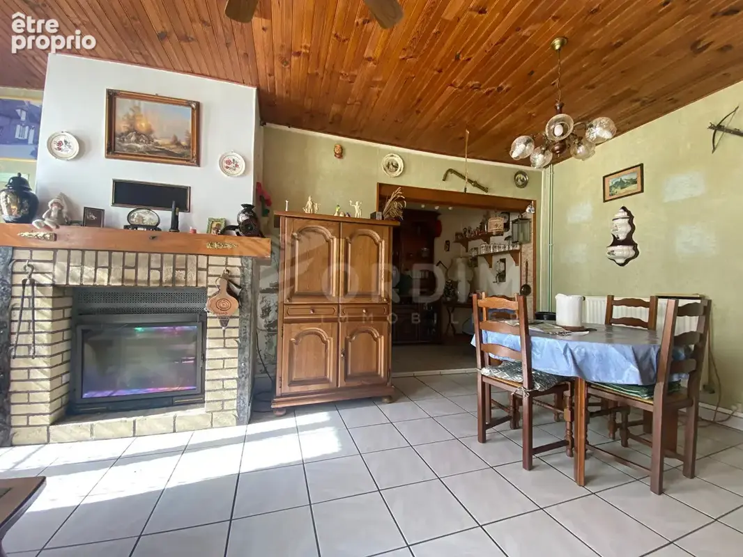 Maison ancienne en briques avec mare et terrain sans vis-à-vis - Charny-Orée-de-Puisaye - photo 3
