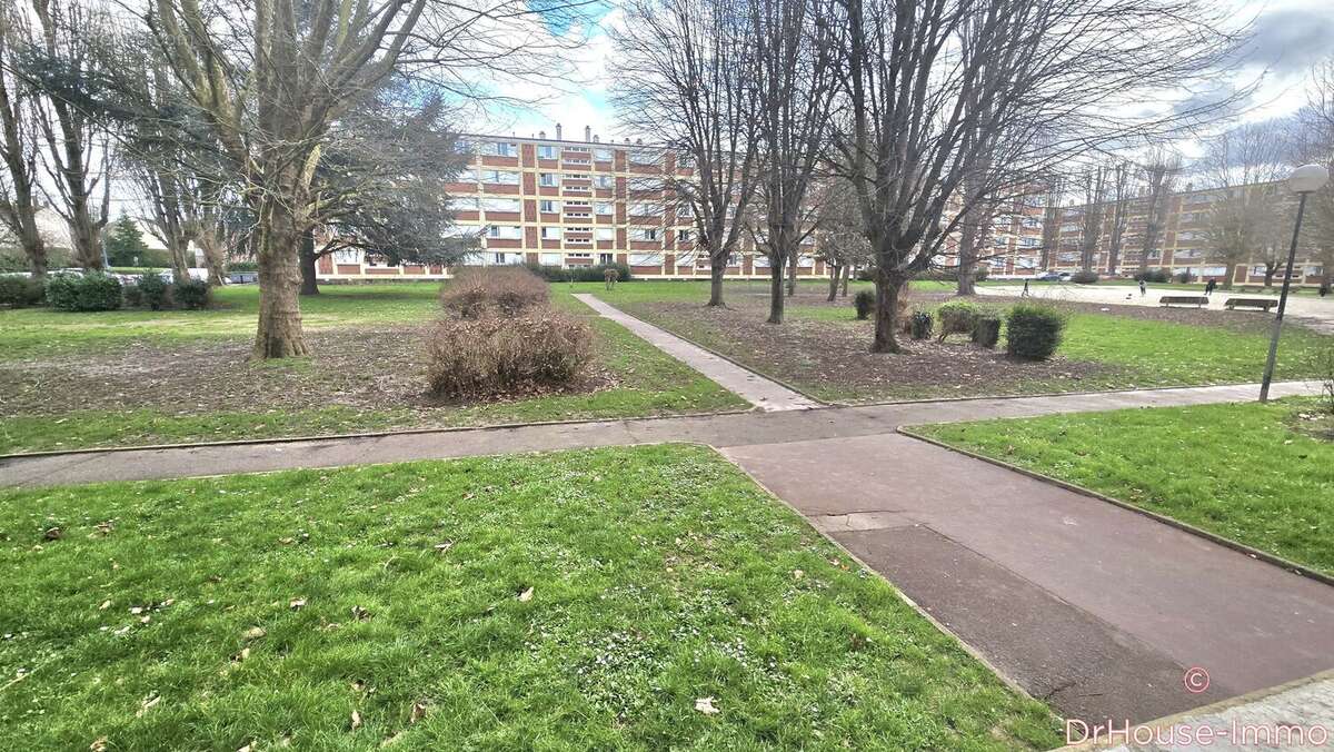 Appartement à VILLIERS-LE-BEL