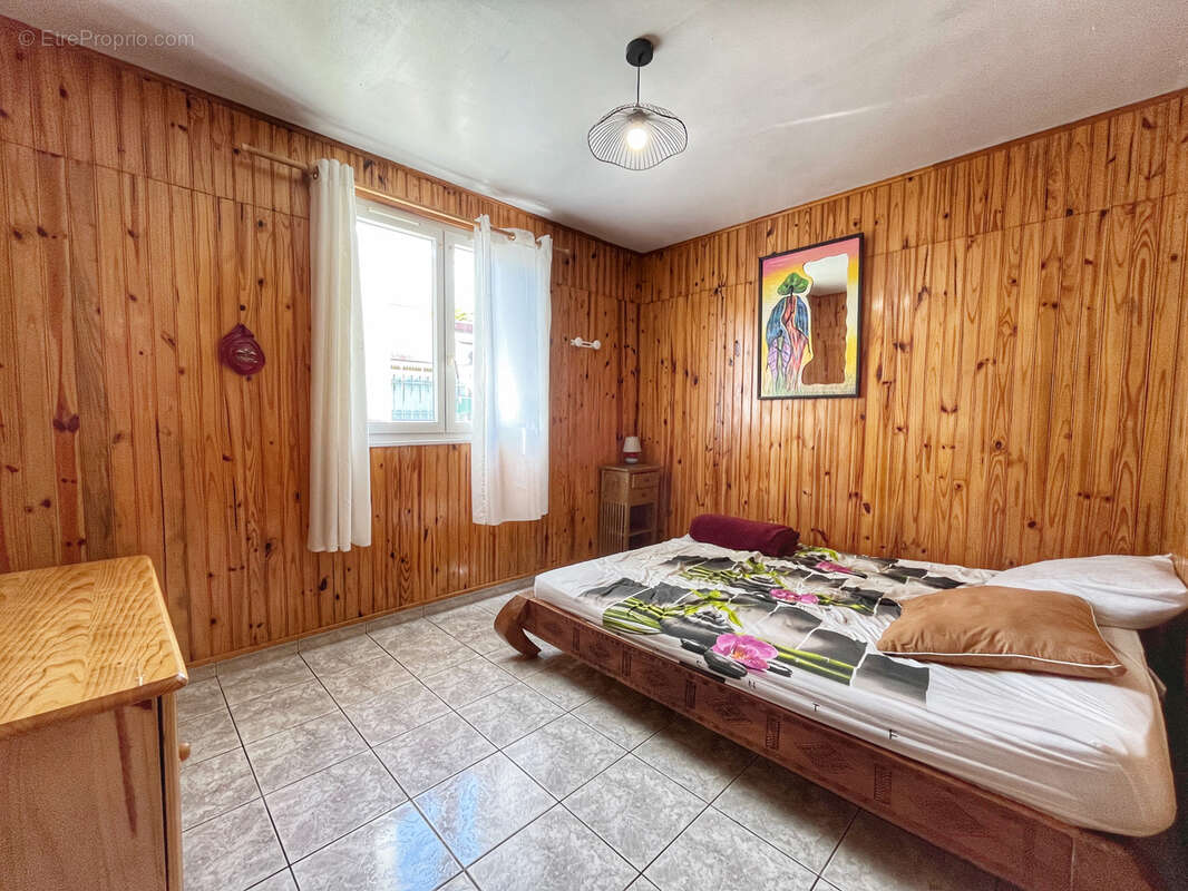 Maison à LA PLAINE-DES-PALMISTES