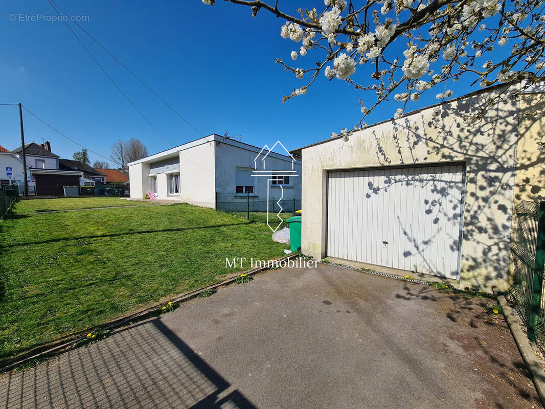 Façade avant - Garage - Maison à LESPINOY