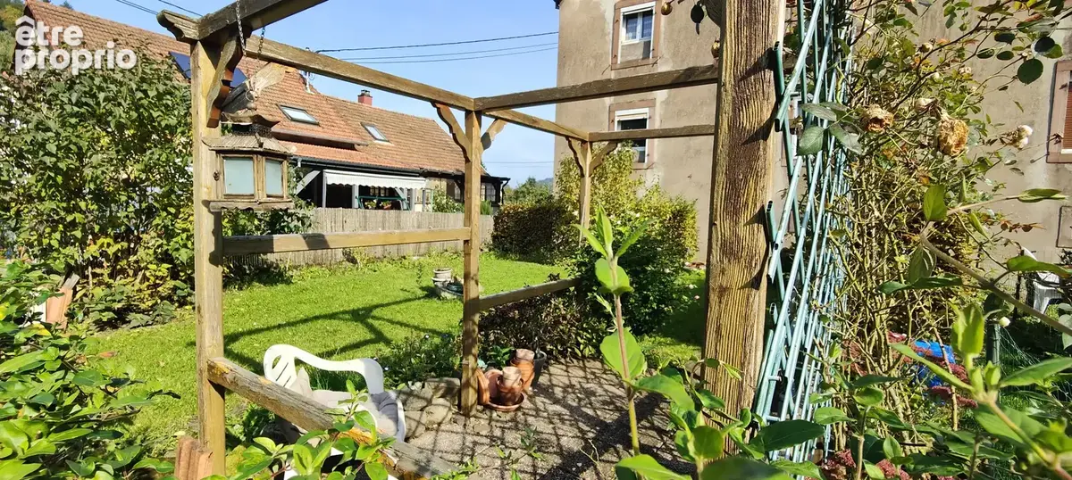 A La Claquette, appartement F2 en duplex, 68.40 m2, jardin privatif de 98 m2, deux grandes caves. - photo 17