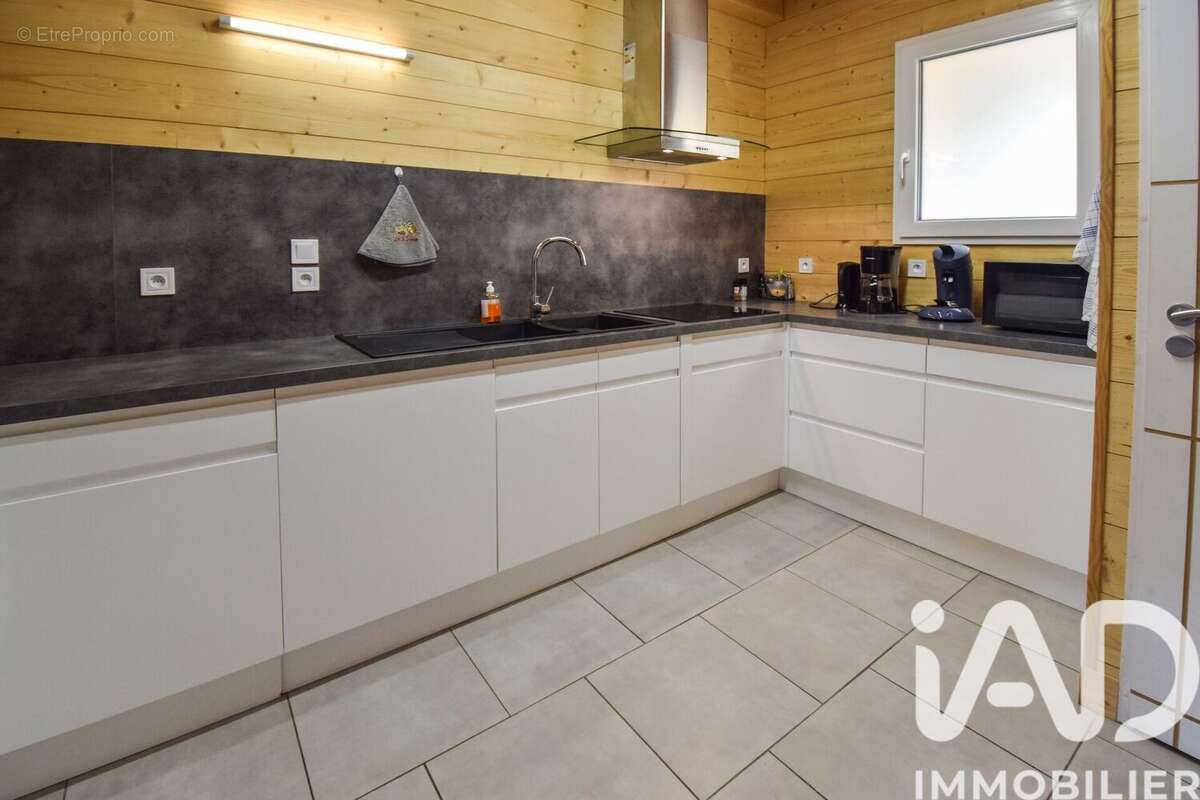 83 m² à Luz-Saint-Sauveur  - photo 3