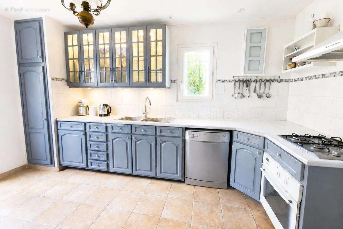 Maison à FLASSANS-SUR-ISSOLE