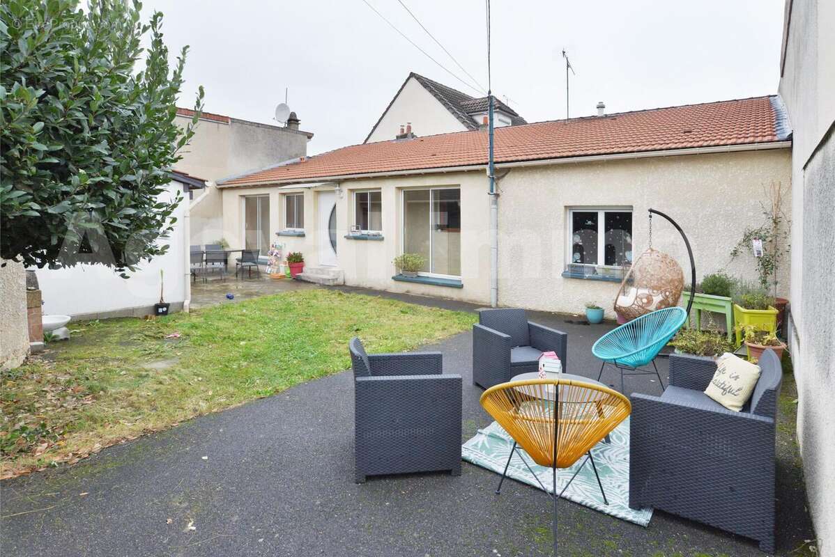 Maison à MONTGERON