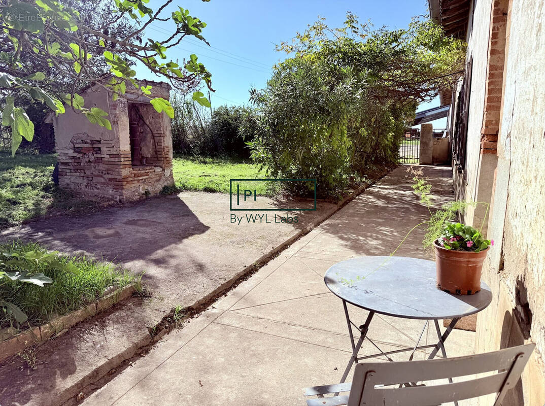 Maison à LARRA