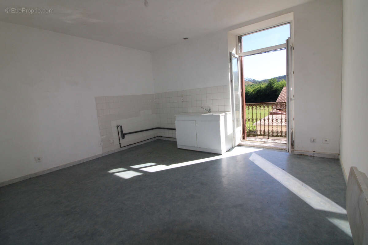 Appartement à BESSEGES
