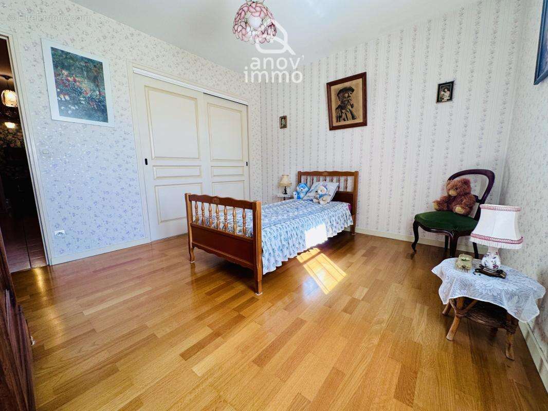 Maison à CHATEAUNEUF-SUR-CHARENTE