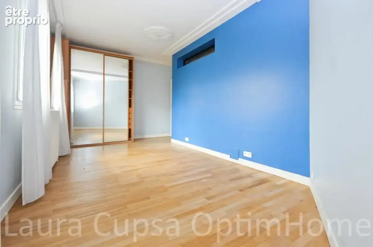 Bourg la reine - 6p - 141,18 m² - proche centre ville - dernier etage - terrasse 130 m² env. - cave - parking - photo 11