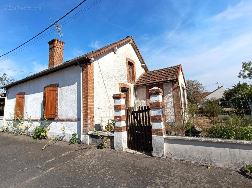 Maison à SALBRIS