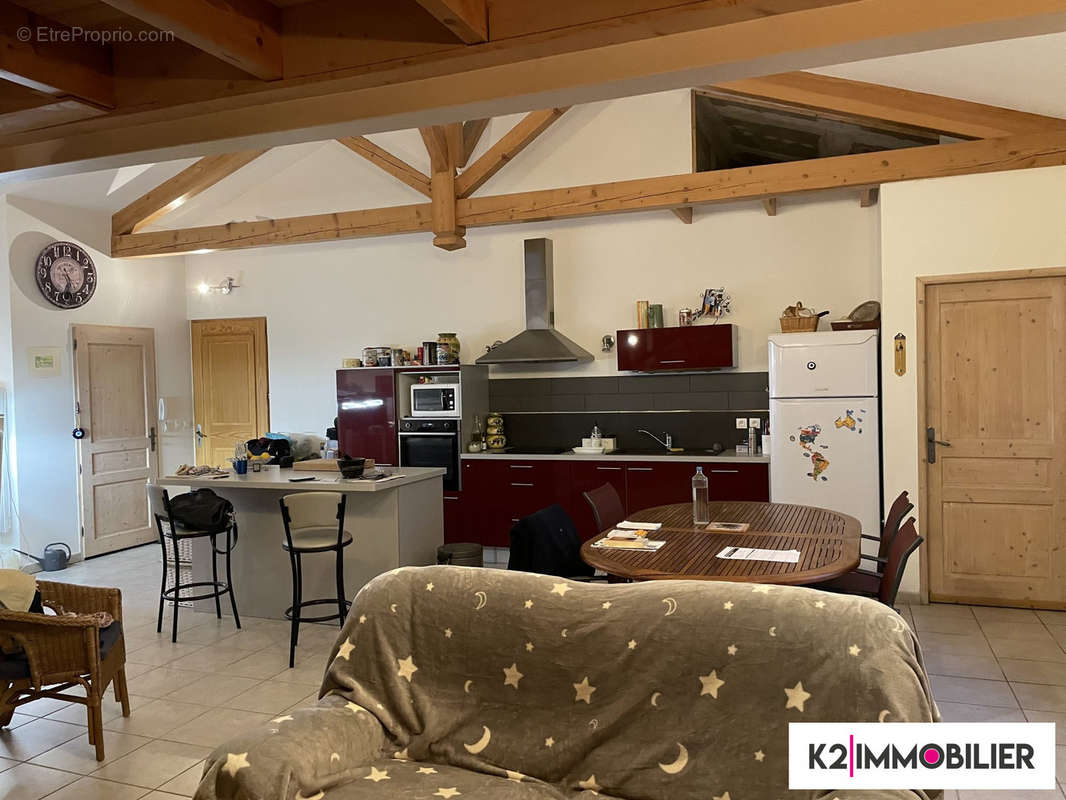 Appartement à MONTBOUCHER-SUR-JABRON