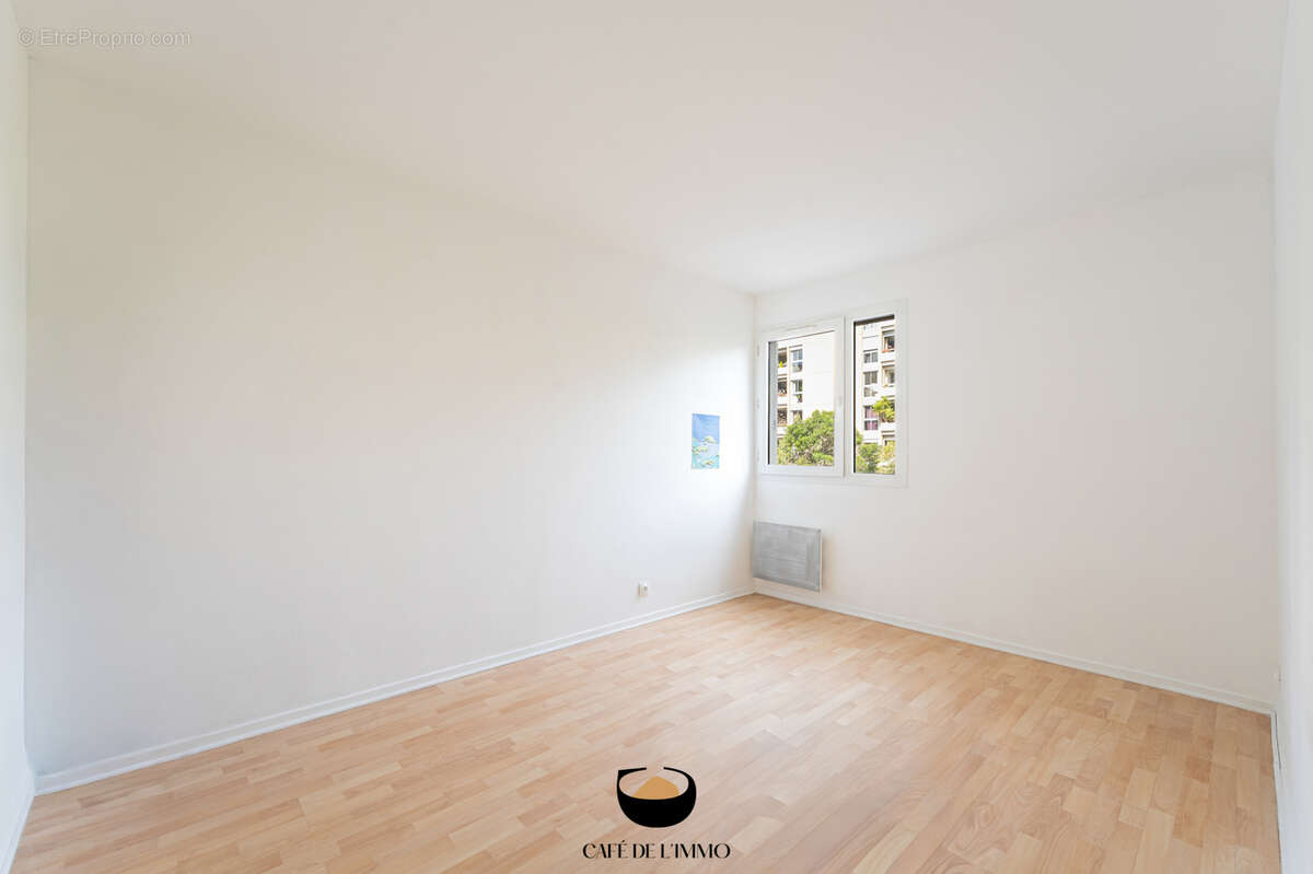 Appartement à MARSEILLE-6E