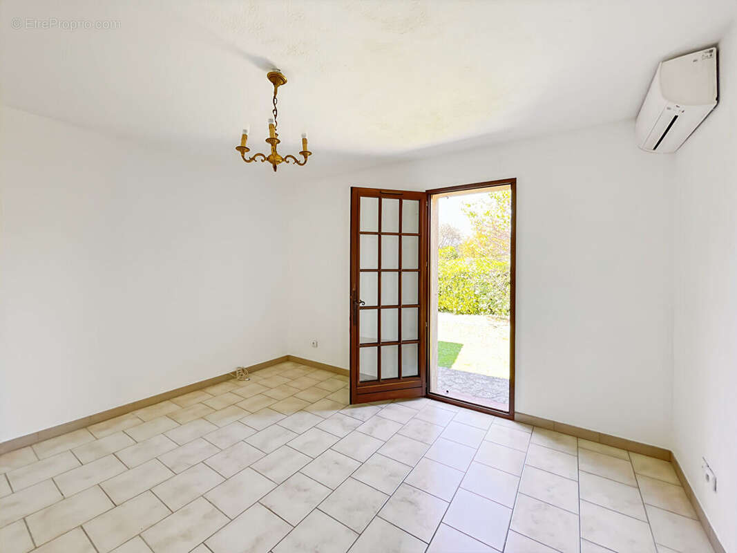 Maison à MOUANS-SARTOUX