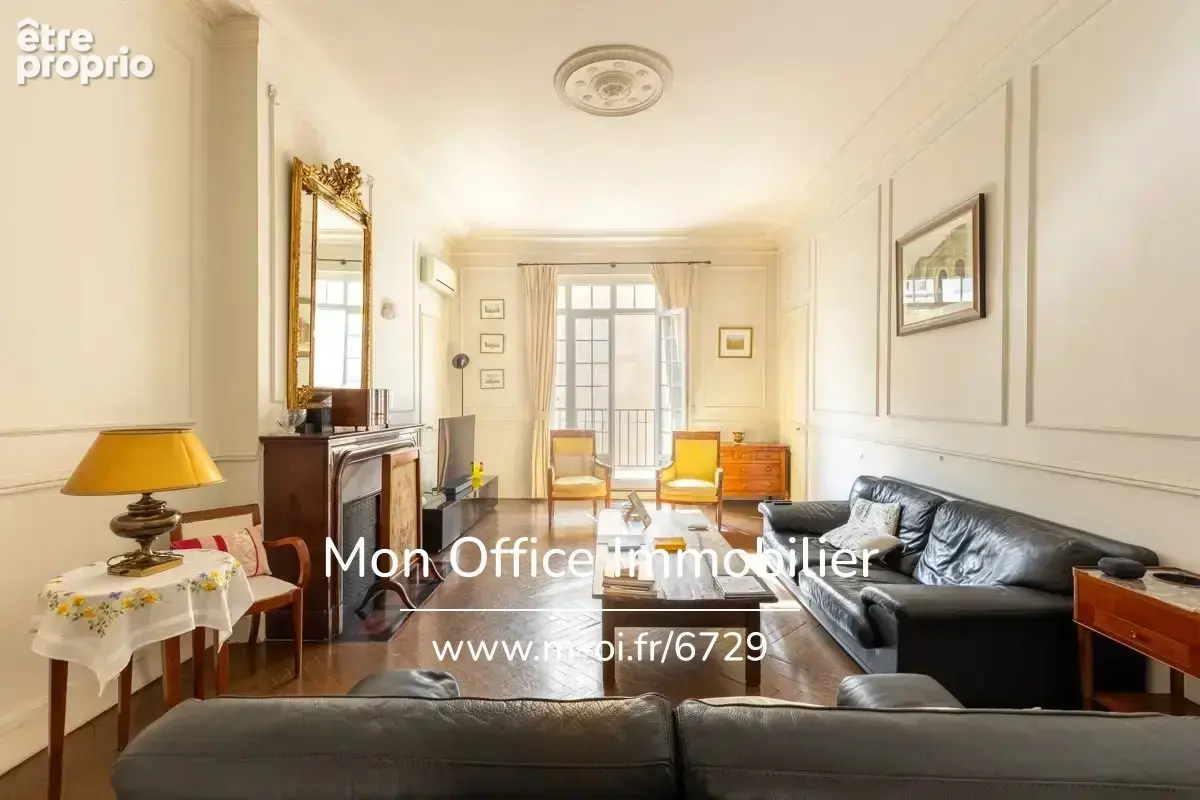 Référence : 6729-AFO - Appartement 7 pièces avec balcon dans le 6eme arrondissement - photo 3
