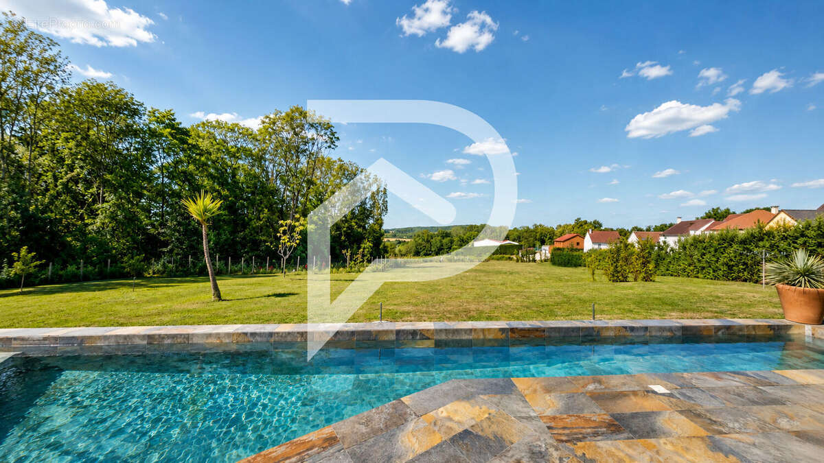 Propriété d'exception 410 m² sur parc paysagé de 4 124 m² - photo 18