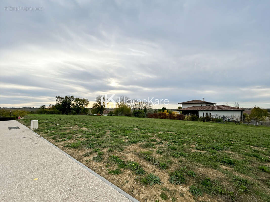 Terrain à CLERMONT-SAVES