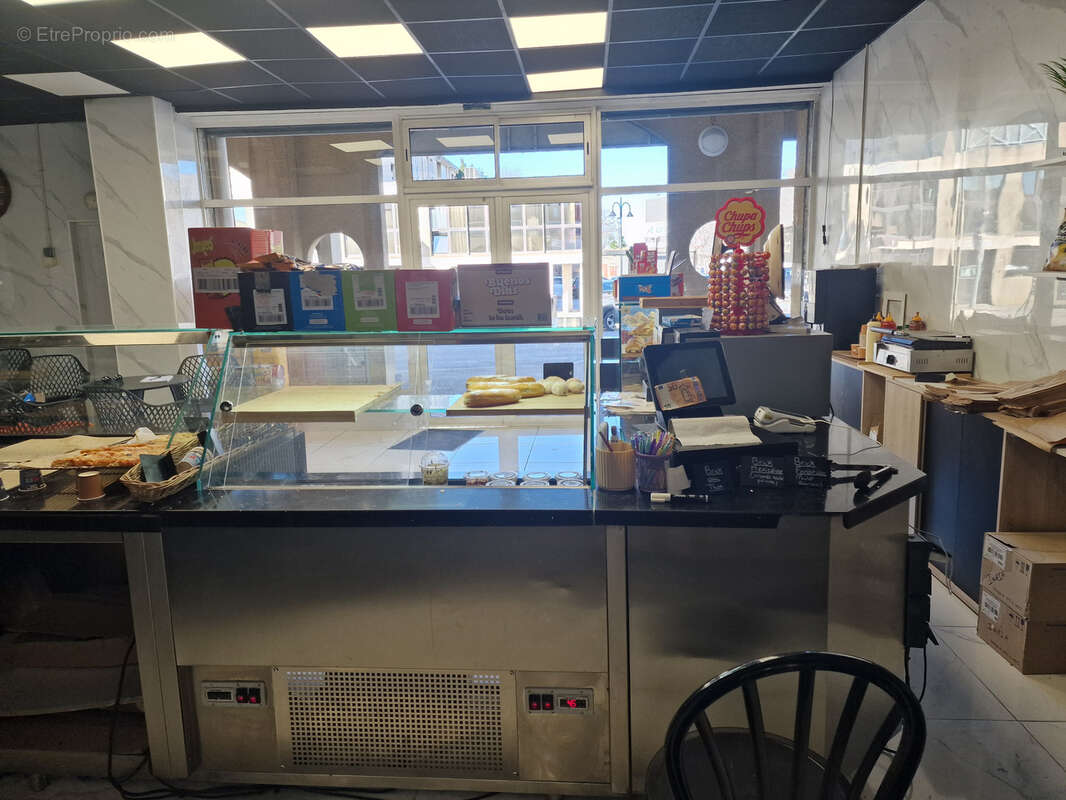 Commerce à VITROLLES