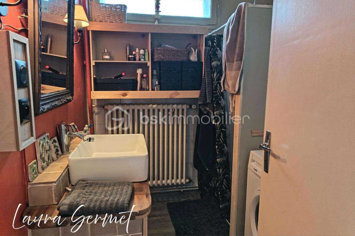 Maison à VICQ-SUR-NAHON