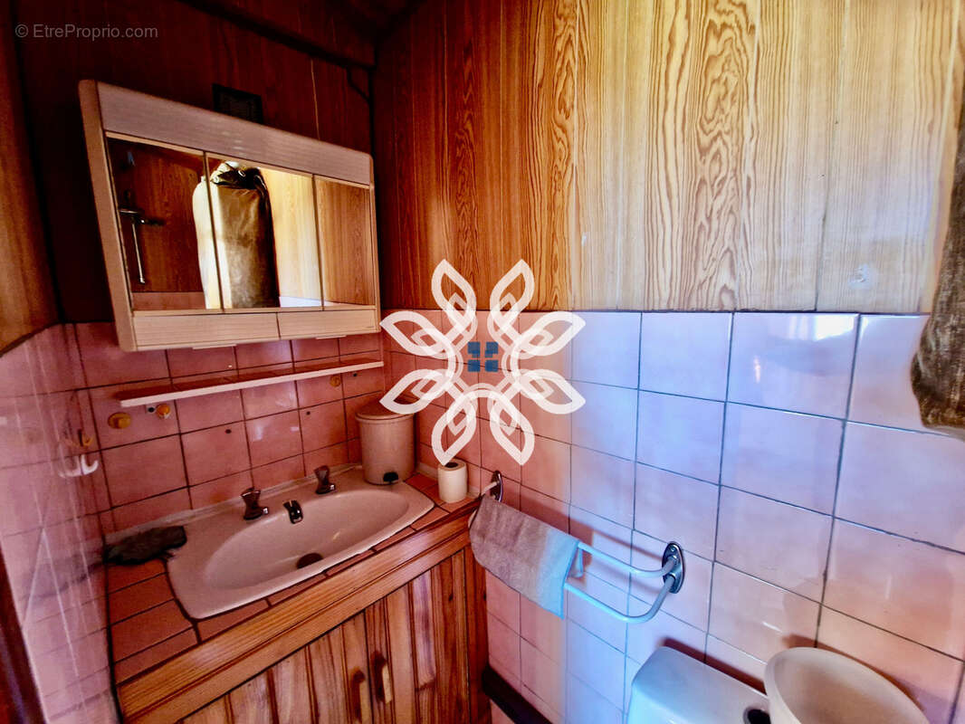 Maison à CHASSAGNES