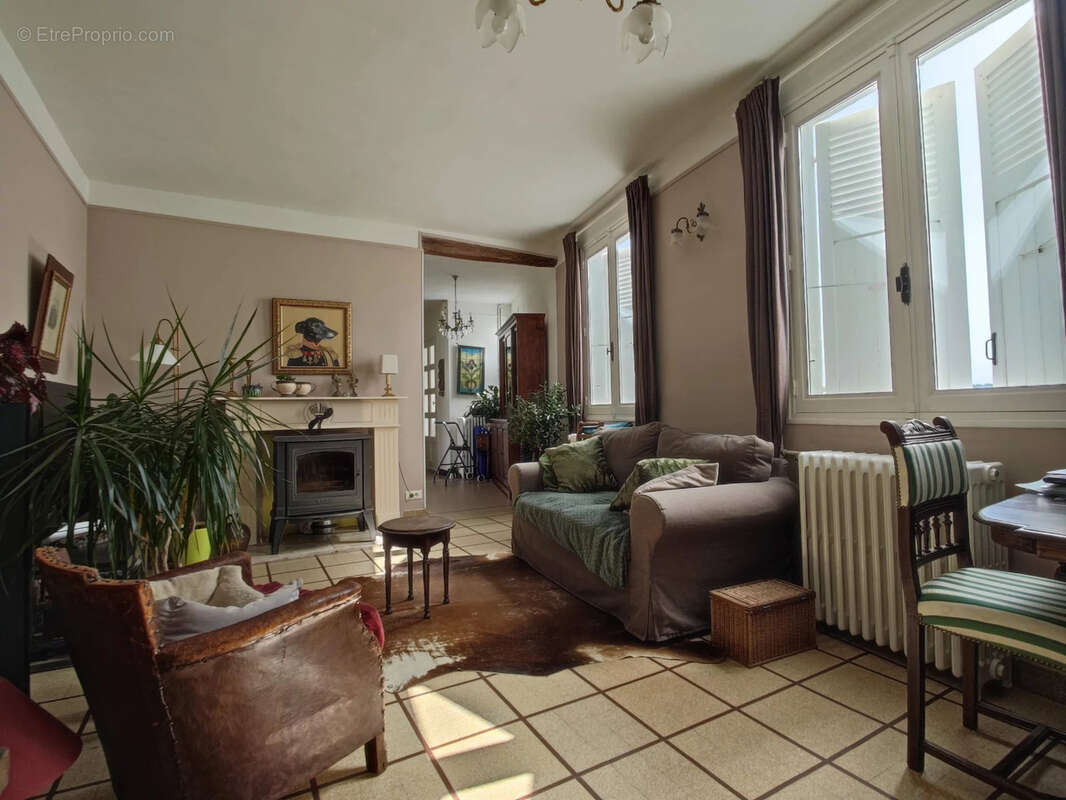 Maison à LA NOCLE-MAULAIX