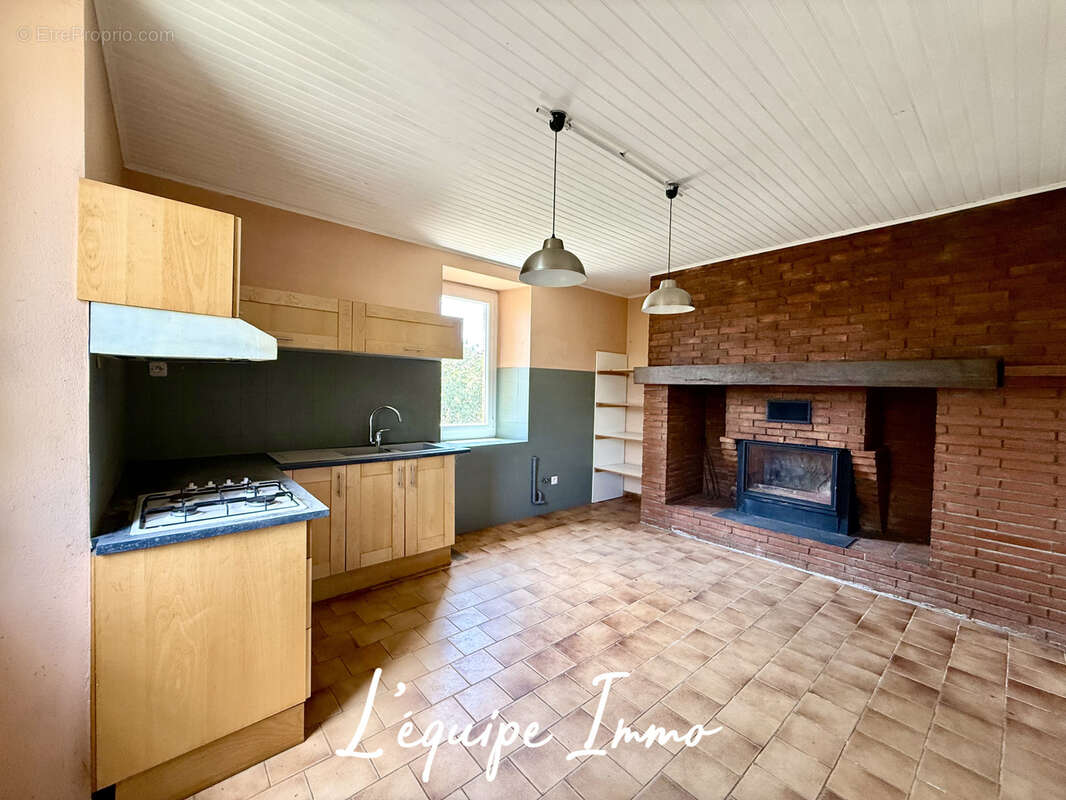 Maison à MONFERRAN-SAVES